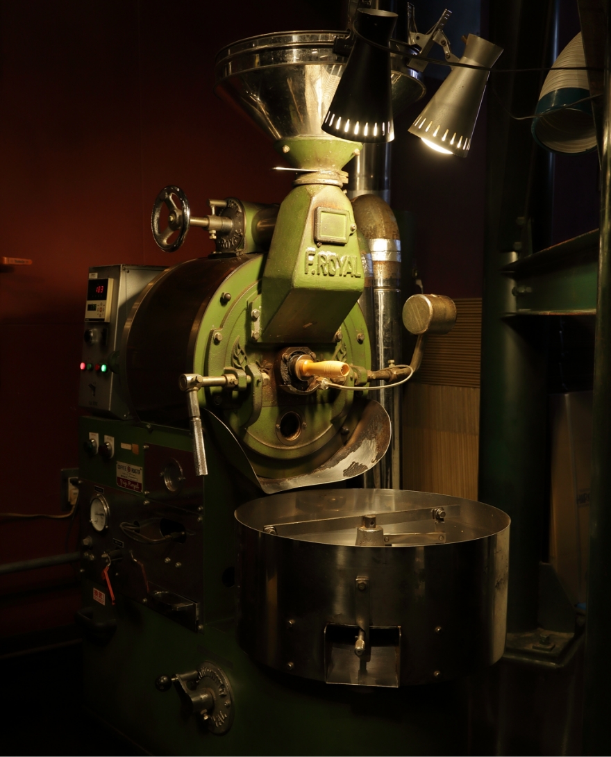 緑色のFUJI ROYAL製コーヒーロースター